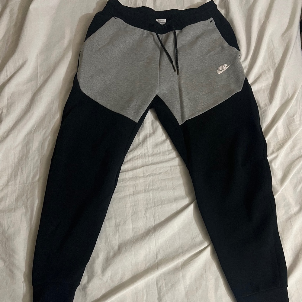 Nike tech fleece